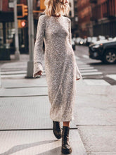 Sparkly Nights – Langärmliges, lockeres Midikleid mit offenem Rücken und Pailletten